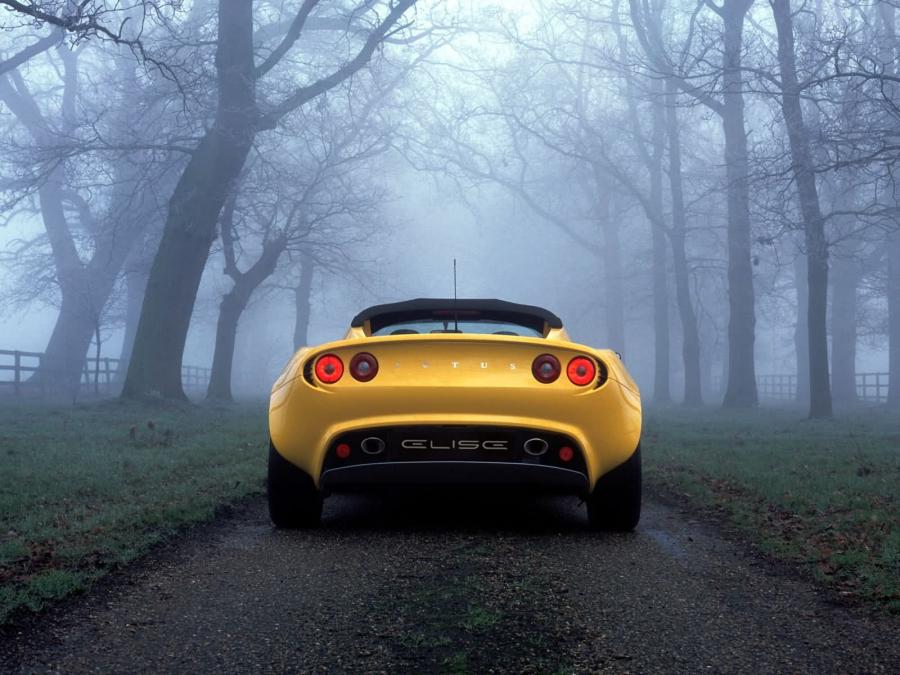  Lotus Elise 2000 года  (фото 8 из 31)
